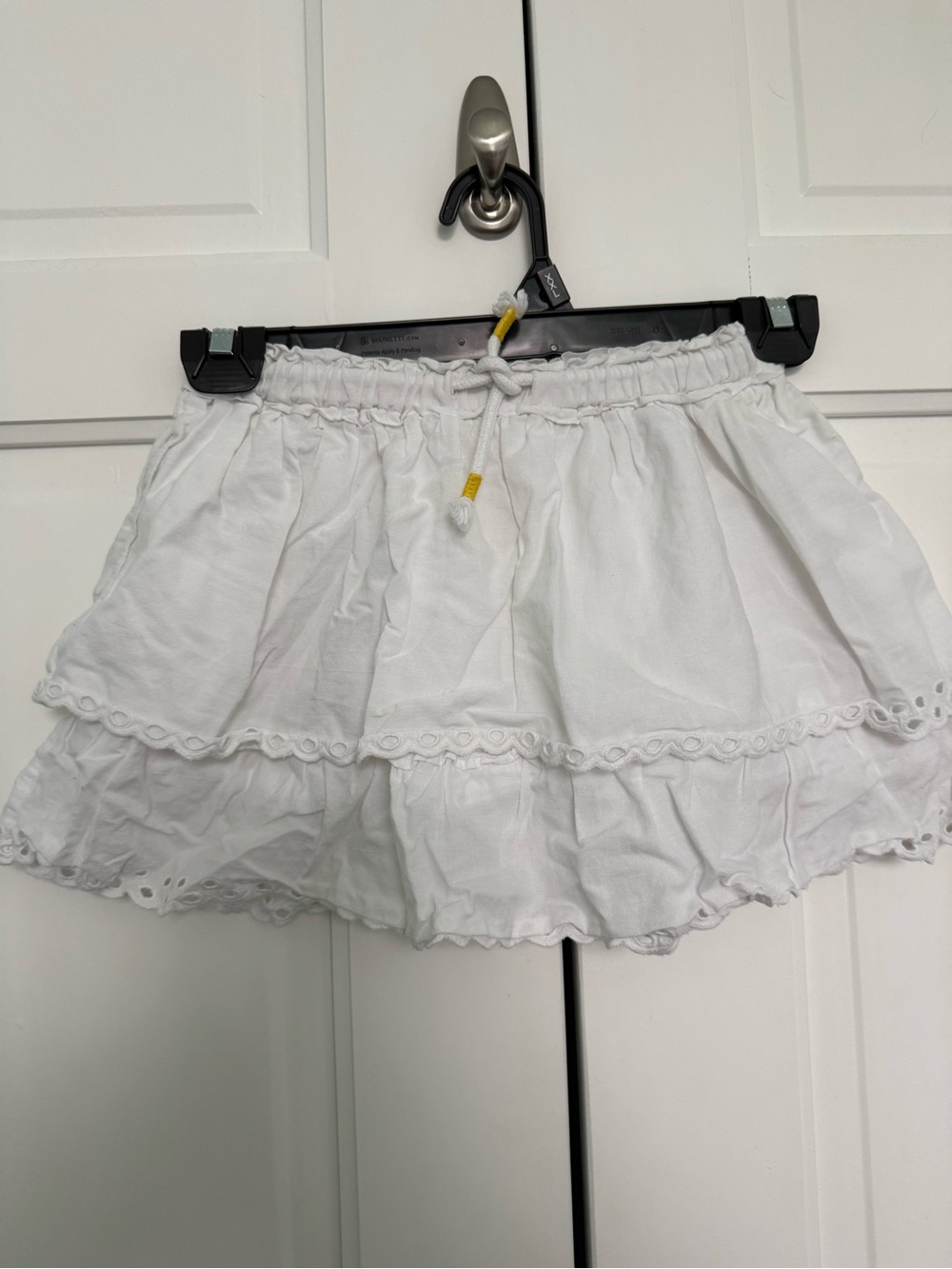 Mini Boden White Tiered Eyelet Mini Skirt with Drawstring